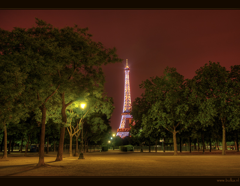 Urban Landscape: Night Paris