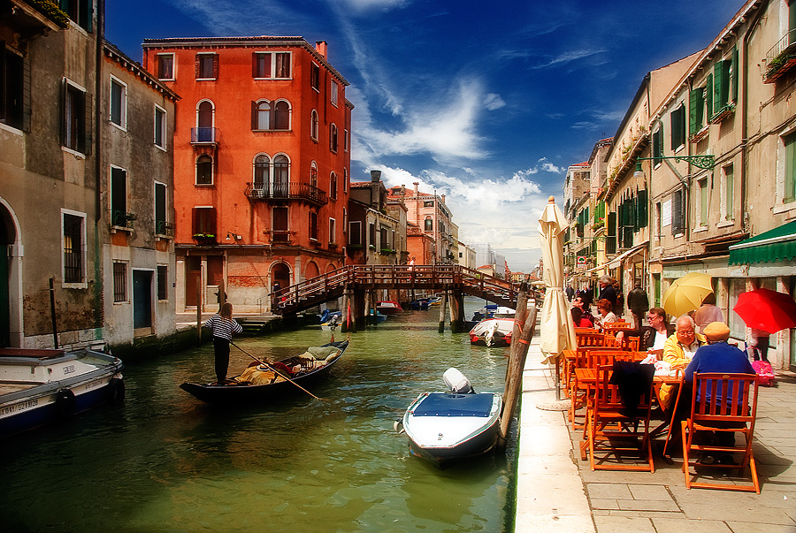 Midday at Venice