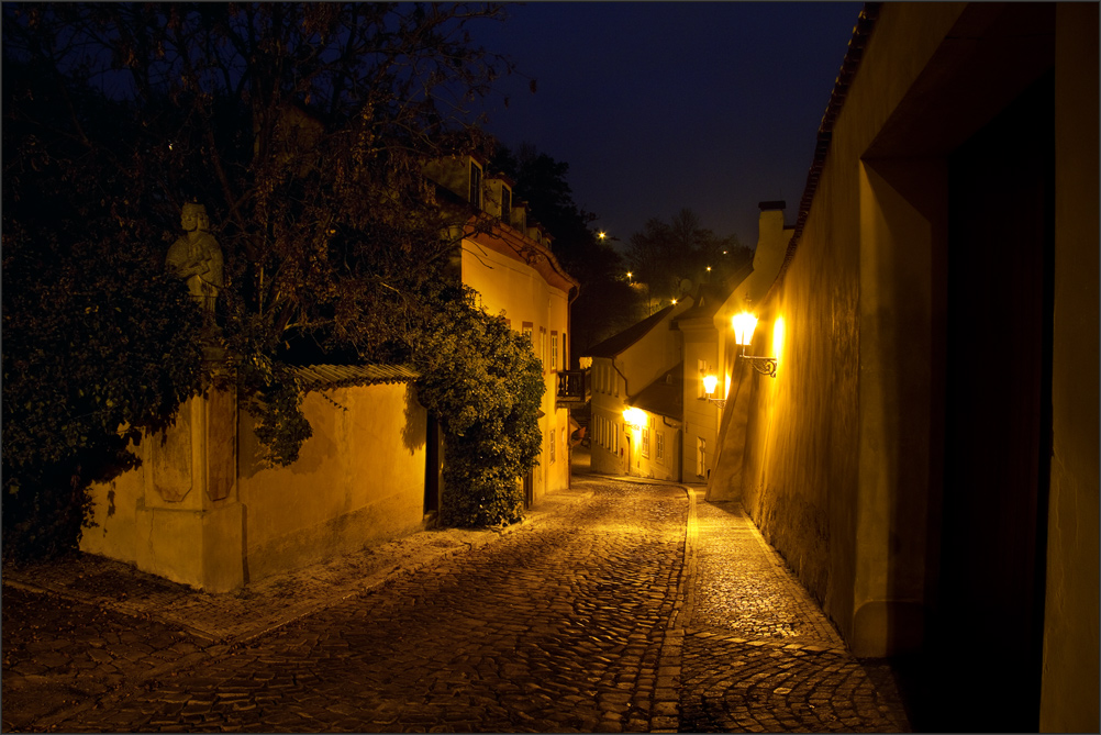 Narrow, dark street