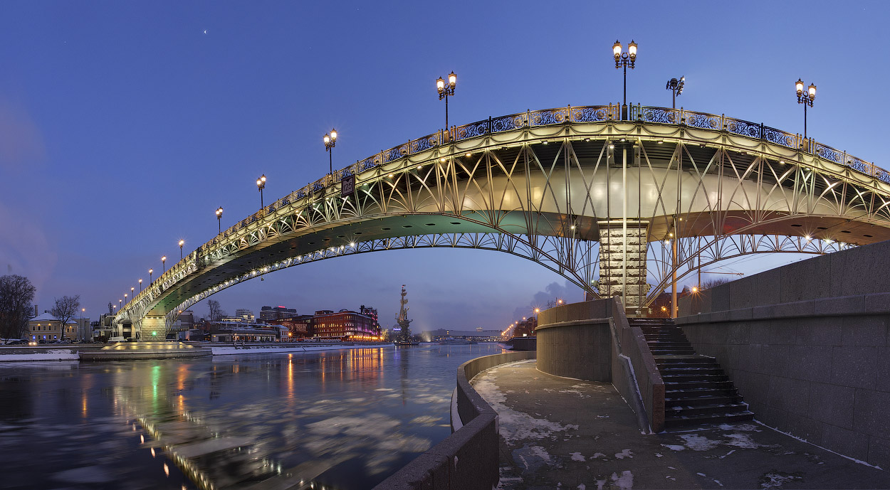 Photo shoot under the bridge