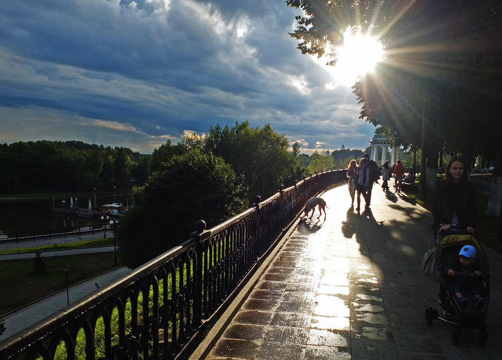 Quay, Yaroslavl