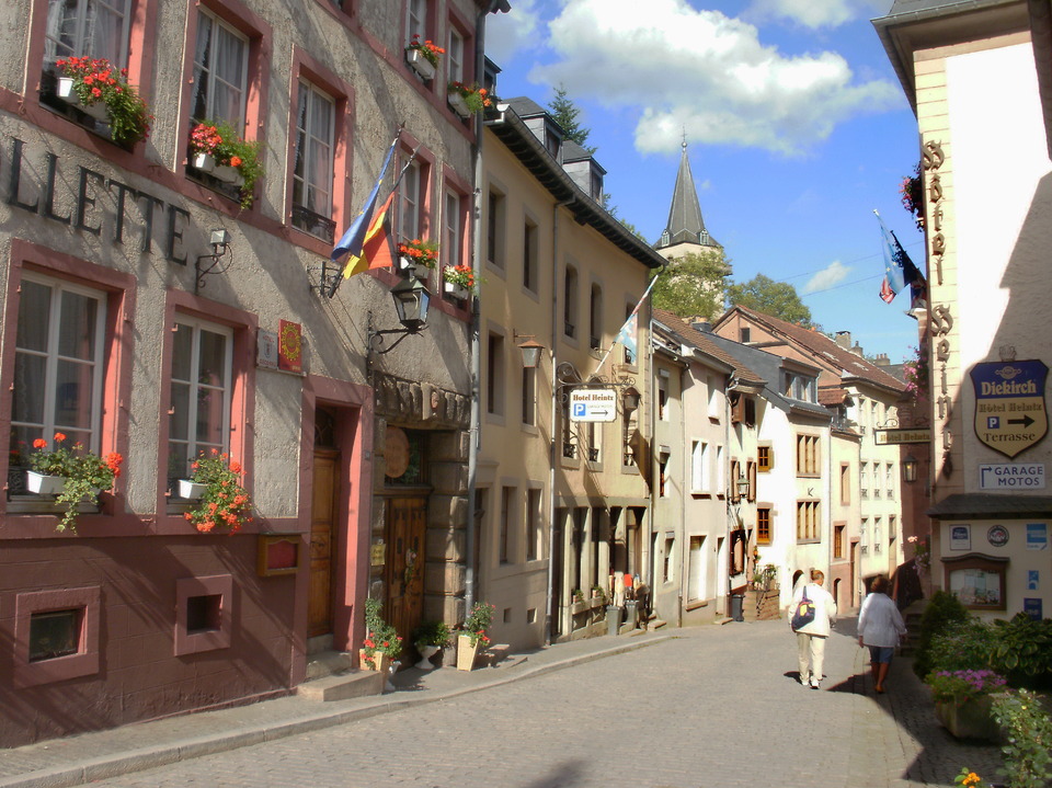 Street in Vianden, Luxemburg