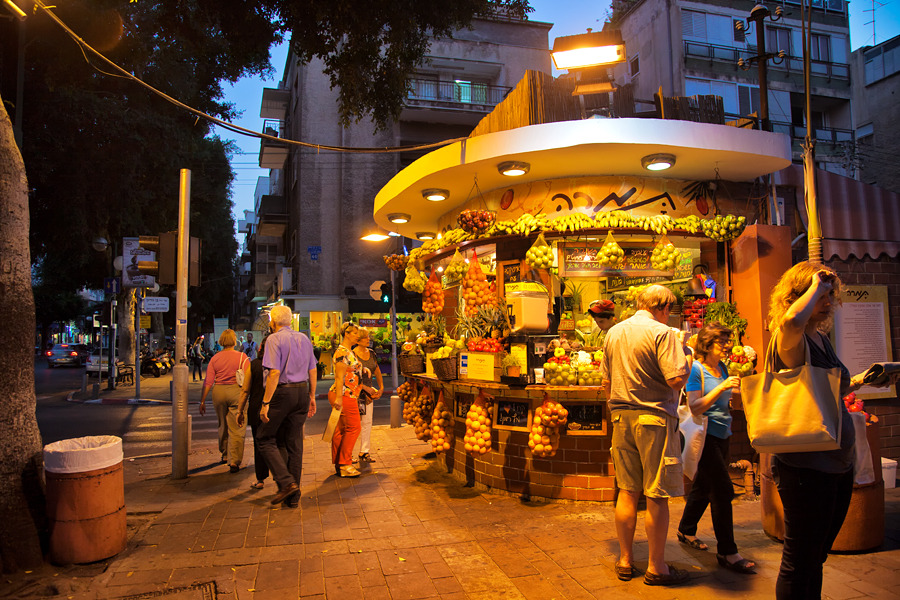 Tel-Aviv walk