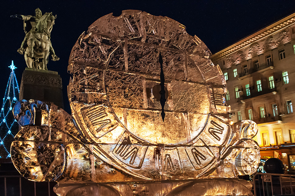 A clock, Tverskaya Street